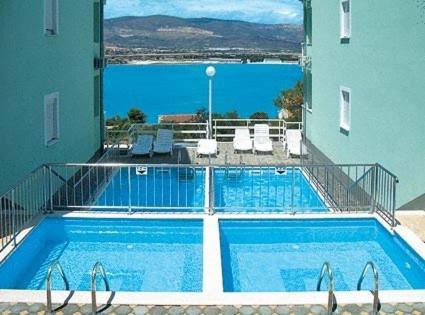 Apartments Villa Bayview Trogir Exterior photo