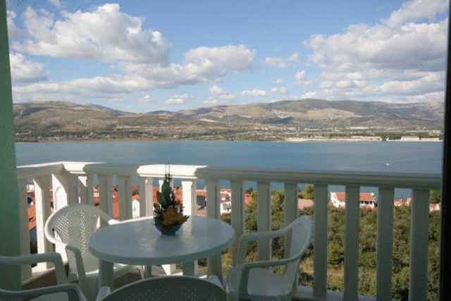 Apartments Villa Bayview Trogir Exterior photo